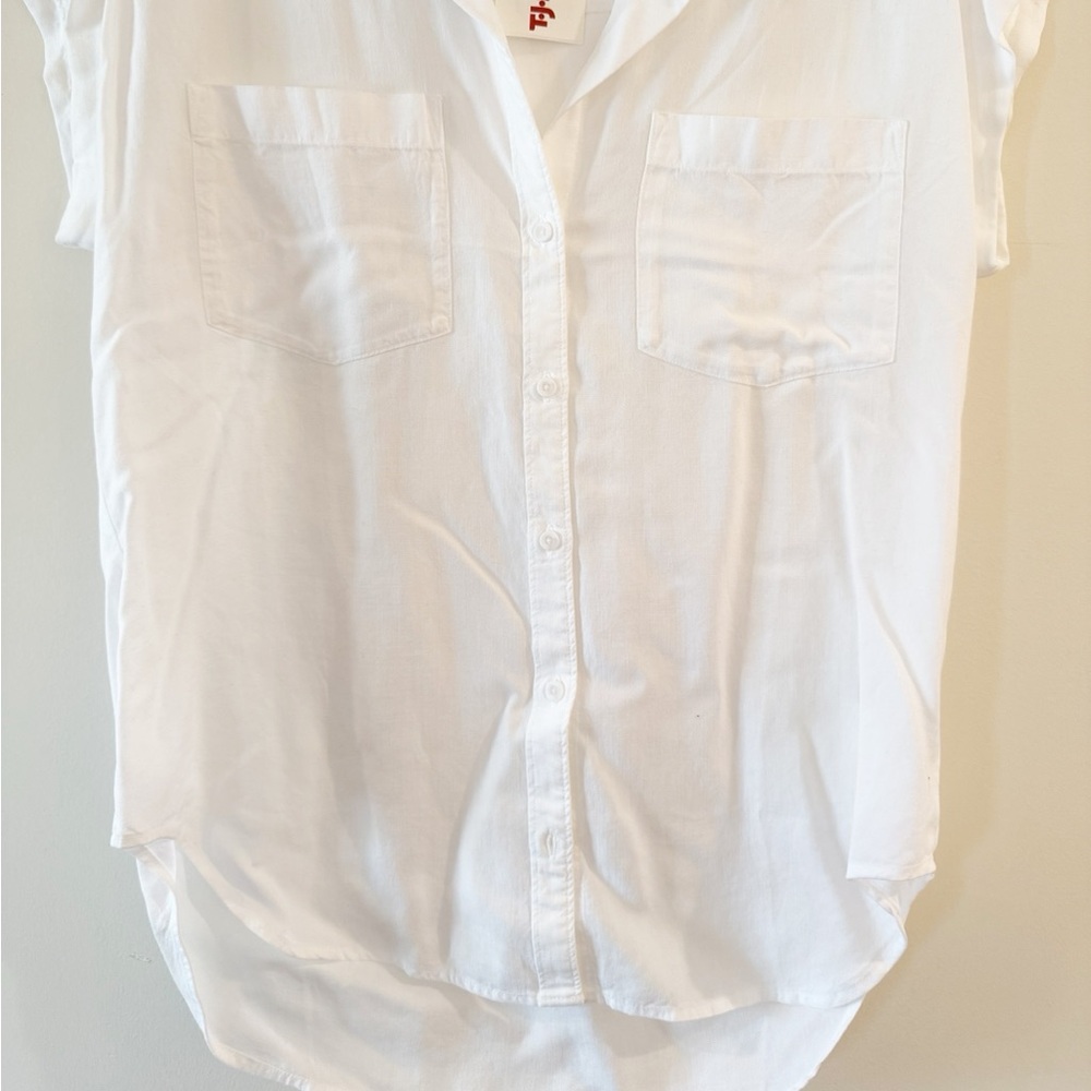NWT Cloth & Stone Split Back Button Down Top NWT - image 4
